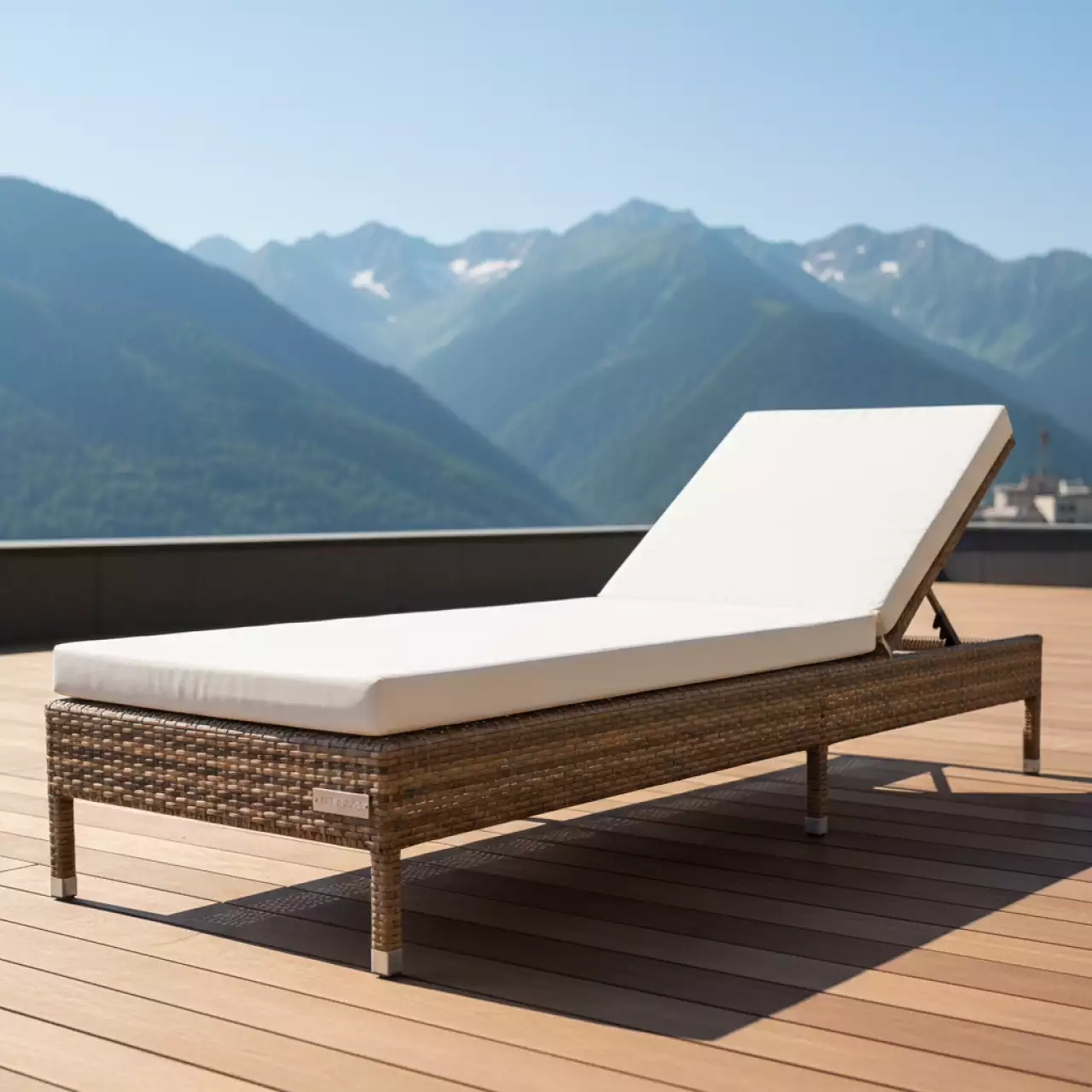 Аренда Шезлонг Mantera плетеный с матрасом в Гранд Отель Поляна — ART SPACE