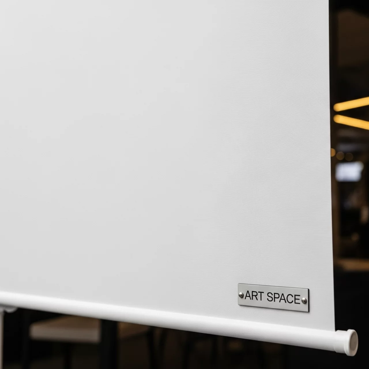 Аренда Ширма натяжная белая ткань 2х1,5 м в ресторане «Плакучая Ива» — ART SPACE