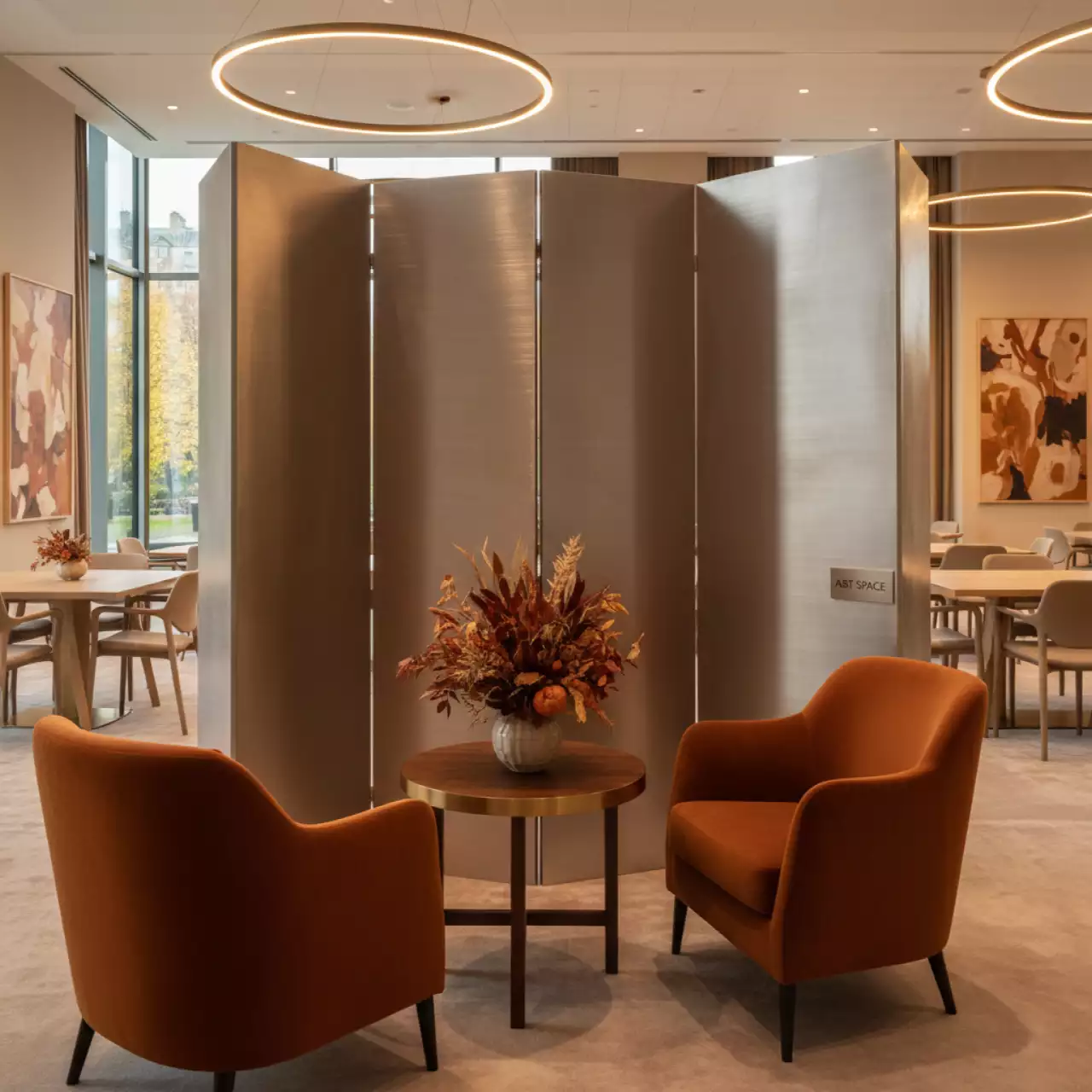 Аренда Ширма складная серебряная в конгресс-холле отеля Жемчужина — ART SPACE