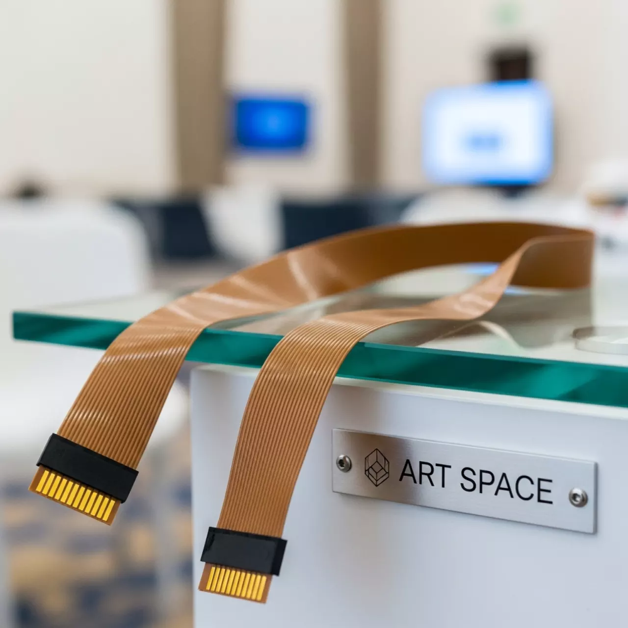 Аренда Шлейф печатающей головки 40 см для плоттеров JV4 TX2 в Imeretinskiy Hotel — ART SPACE