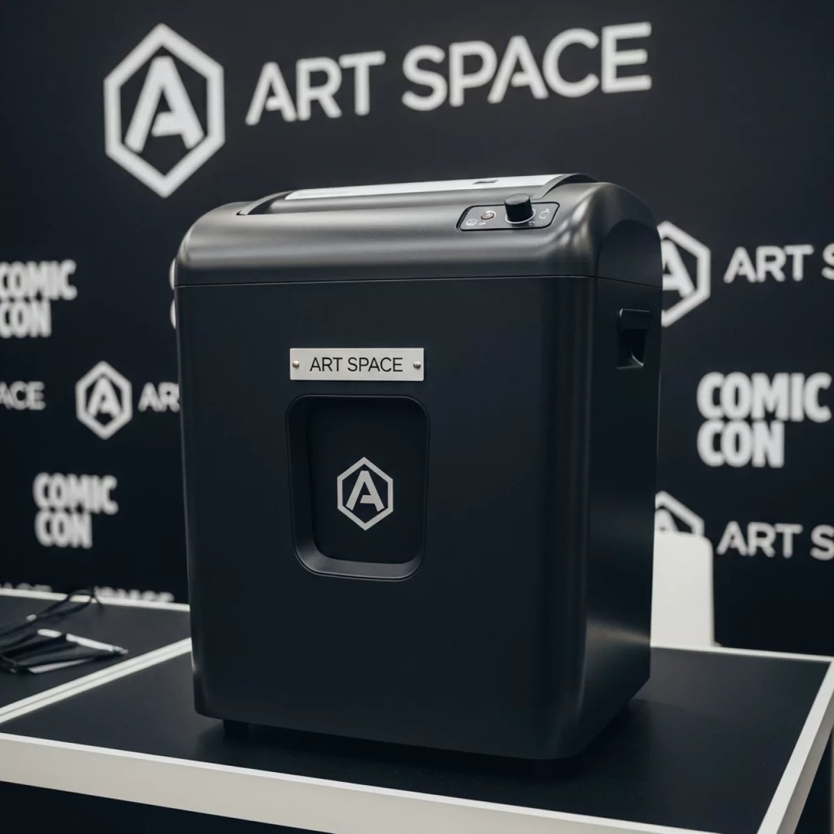 Аренда Шредер HSM Securio B24 0,78х11 мм в Imeretinskiy Hotel — ART SPACE