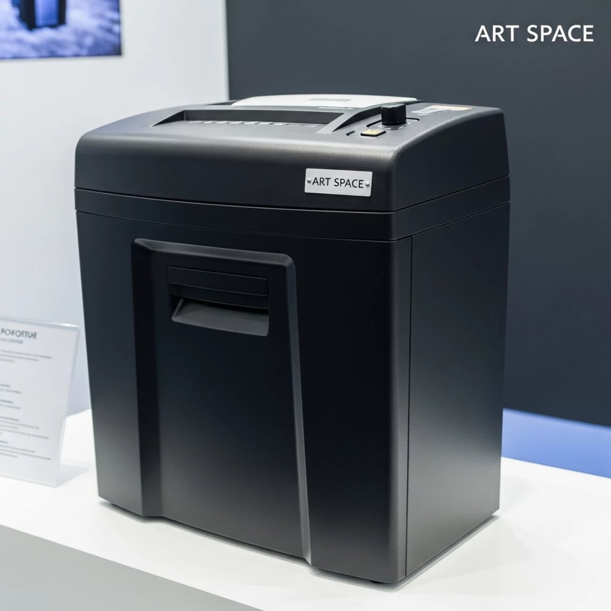 Аренда Шредер ProfiOffice Alligator 2015 CC 2х18 мм на площадке Rosa Peak (2320м) — ART SPACE