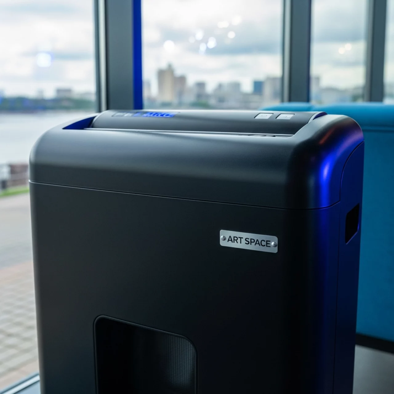 Аренда Шредер уничтожитель Office Kit S535 3,8х40 мм в ресторане «Паруса» — ART SPACE