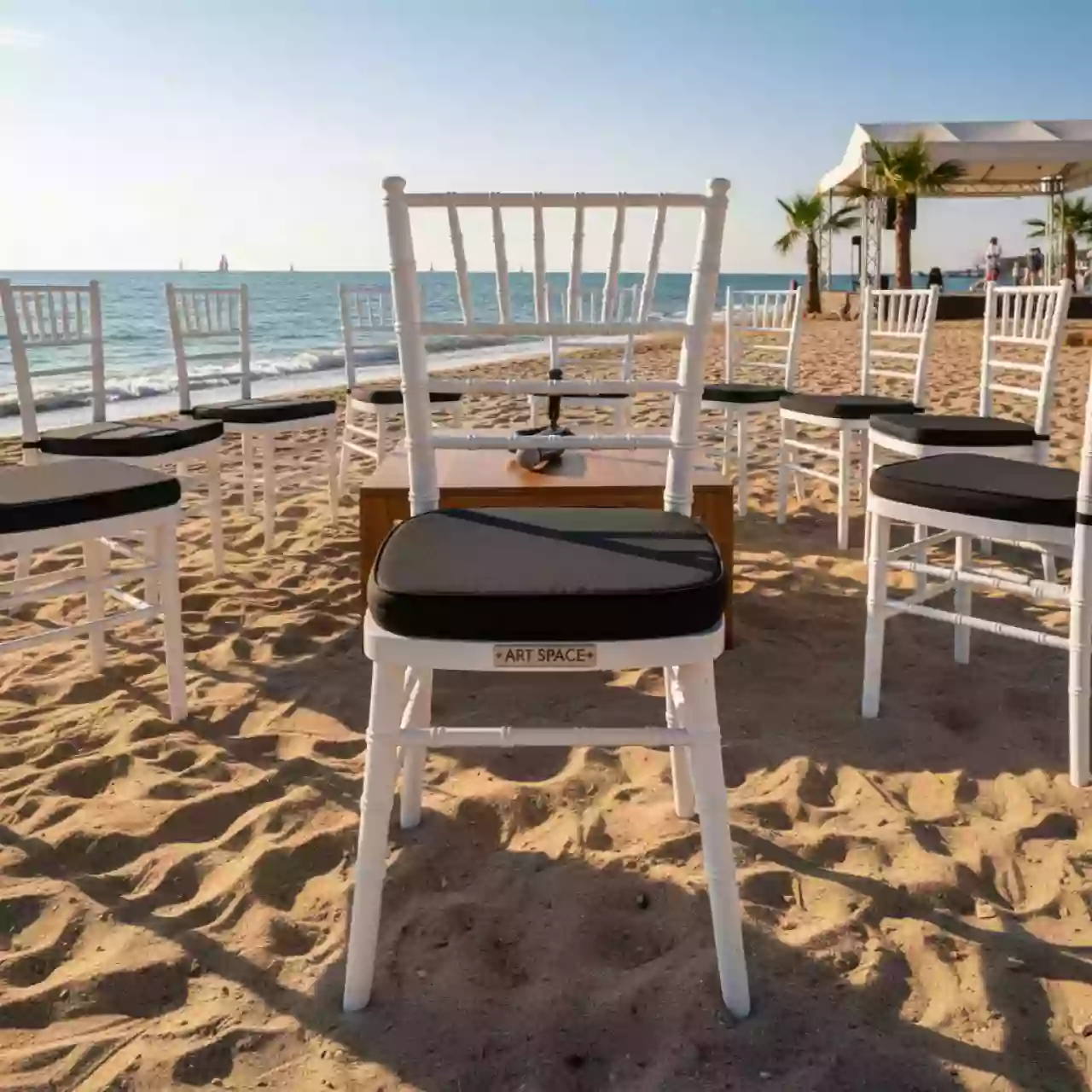 Аренда Сидушка для стула Кьявари черная 4 см на пляже «Маяк» — ART SPACE