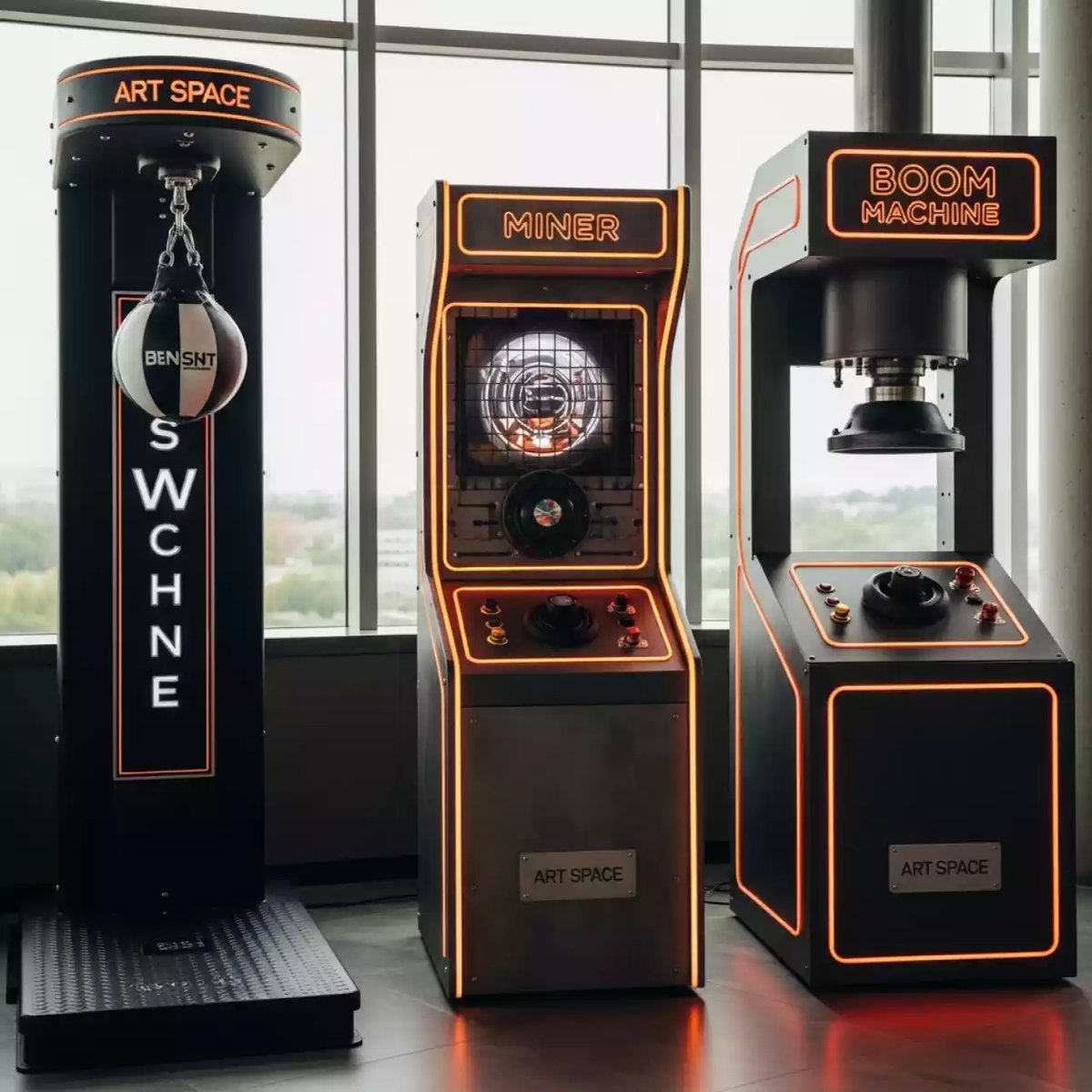 Аренда Силомеры аттракционы минеры и бум машины в ресторане «D.O.M» — ART SPACE