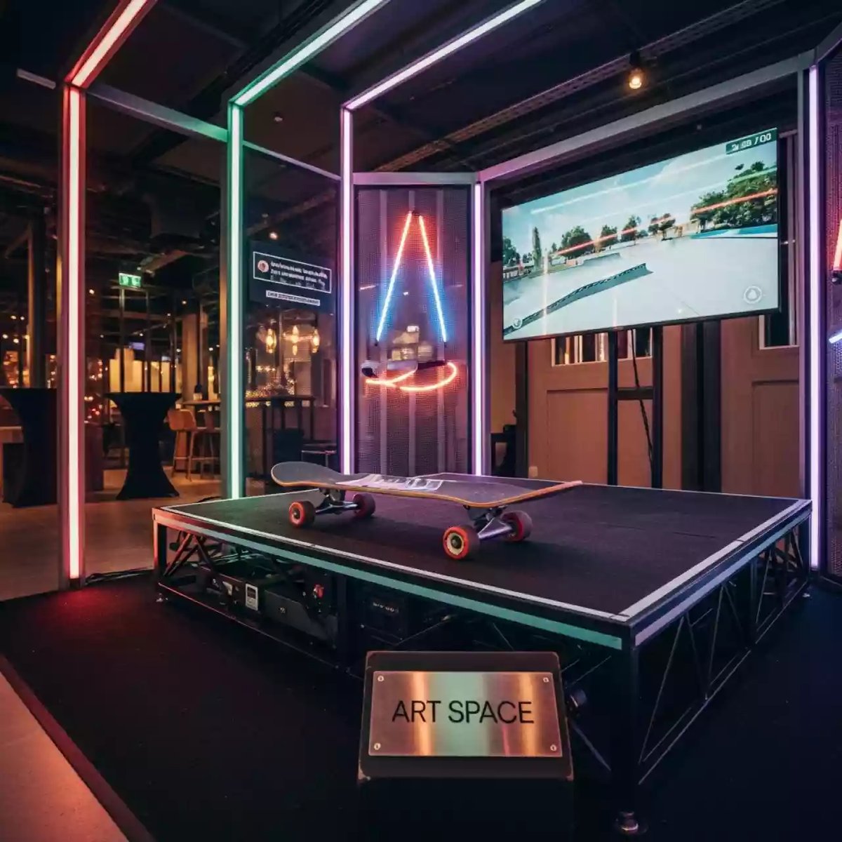 Аренда Симулятор скейтборда в Green Flow Hotel — ART SPACE