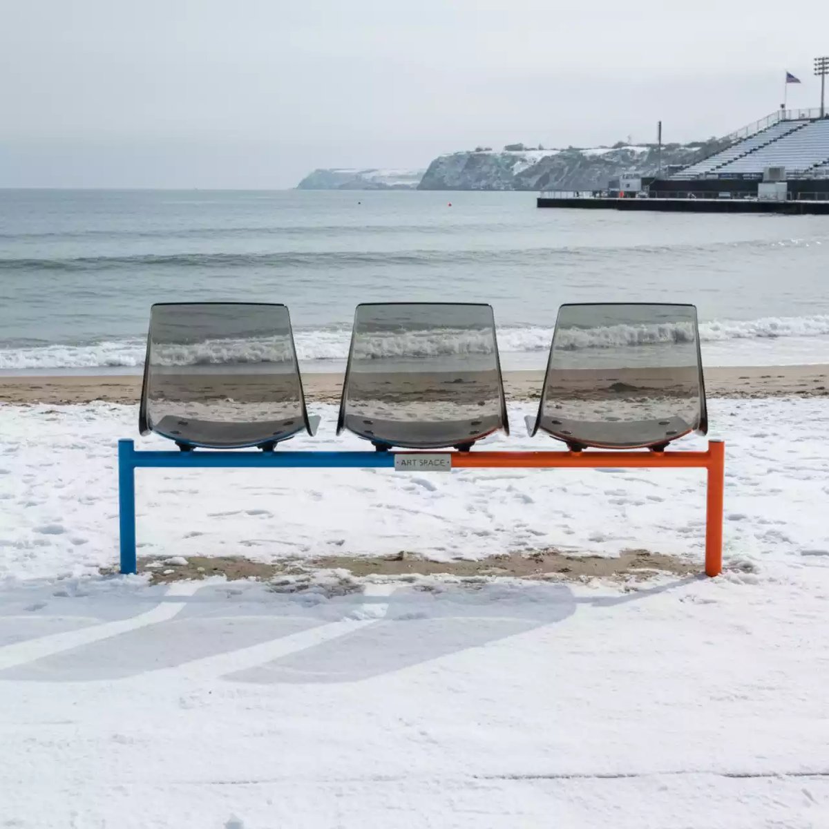 Аренда Система Gliss с тремя сиденьями в пляжном клубе Del Mar — ART SPACE