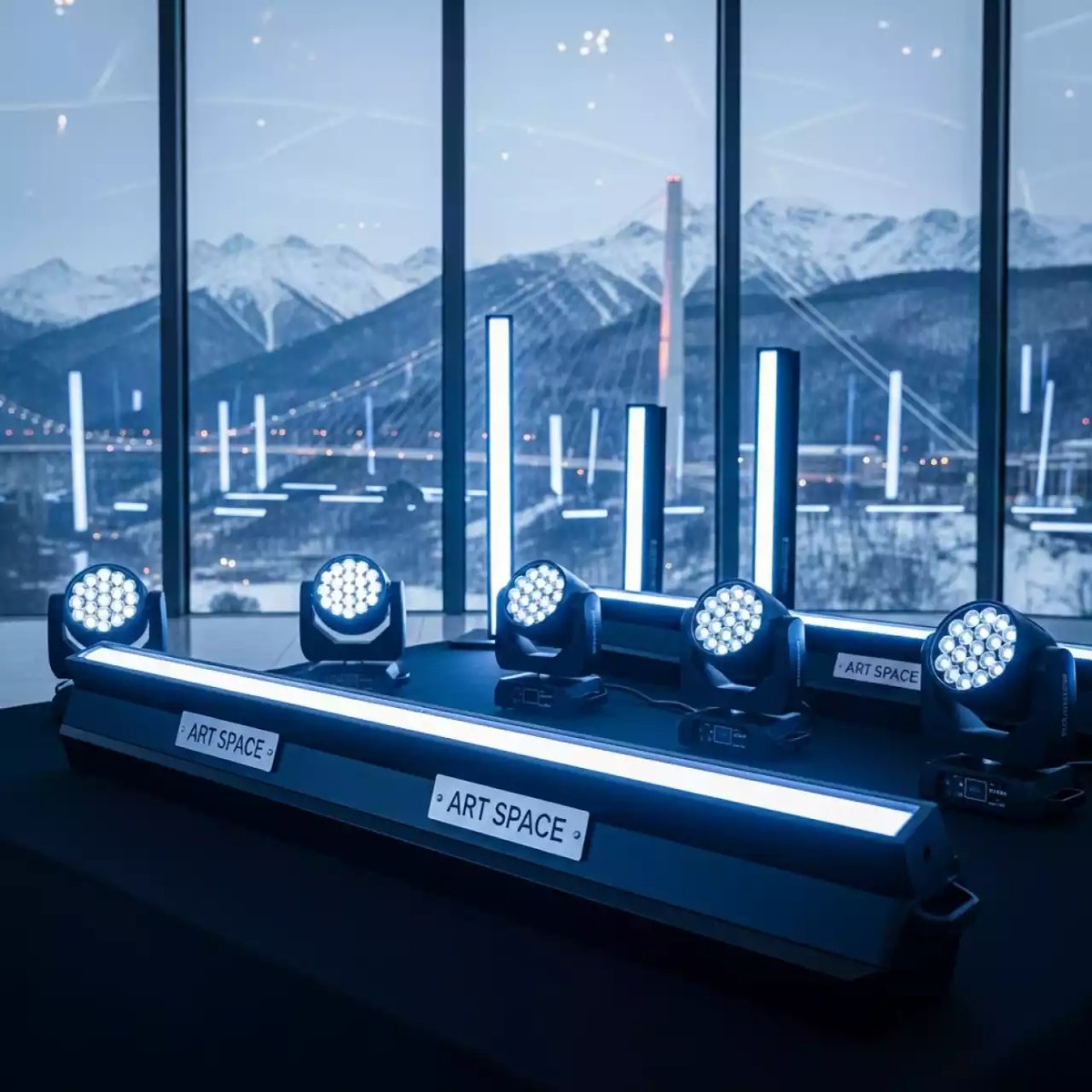 Аренда Система освещения светодиодная RGB в Skypark Sochi — ART SPACE