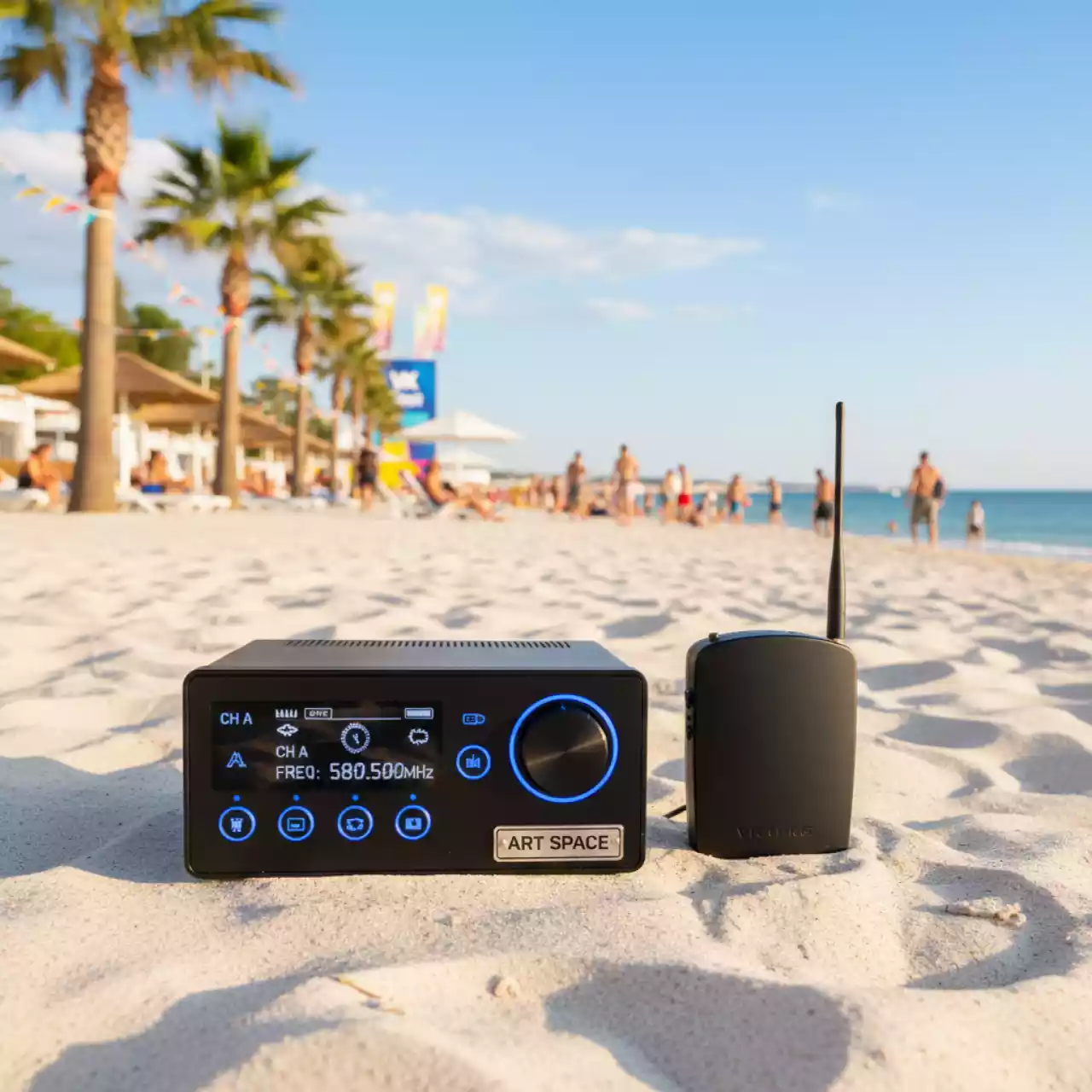 Аренда Система персонального мониторинга беспроводная Axelvox DWS7000HT PM Bundle на пляже «Ривьера» — ART SPACE