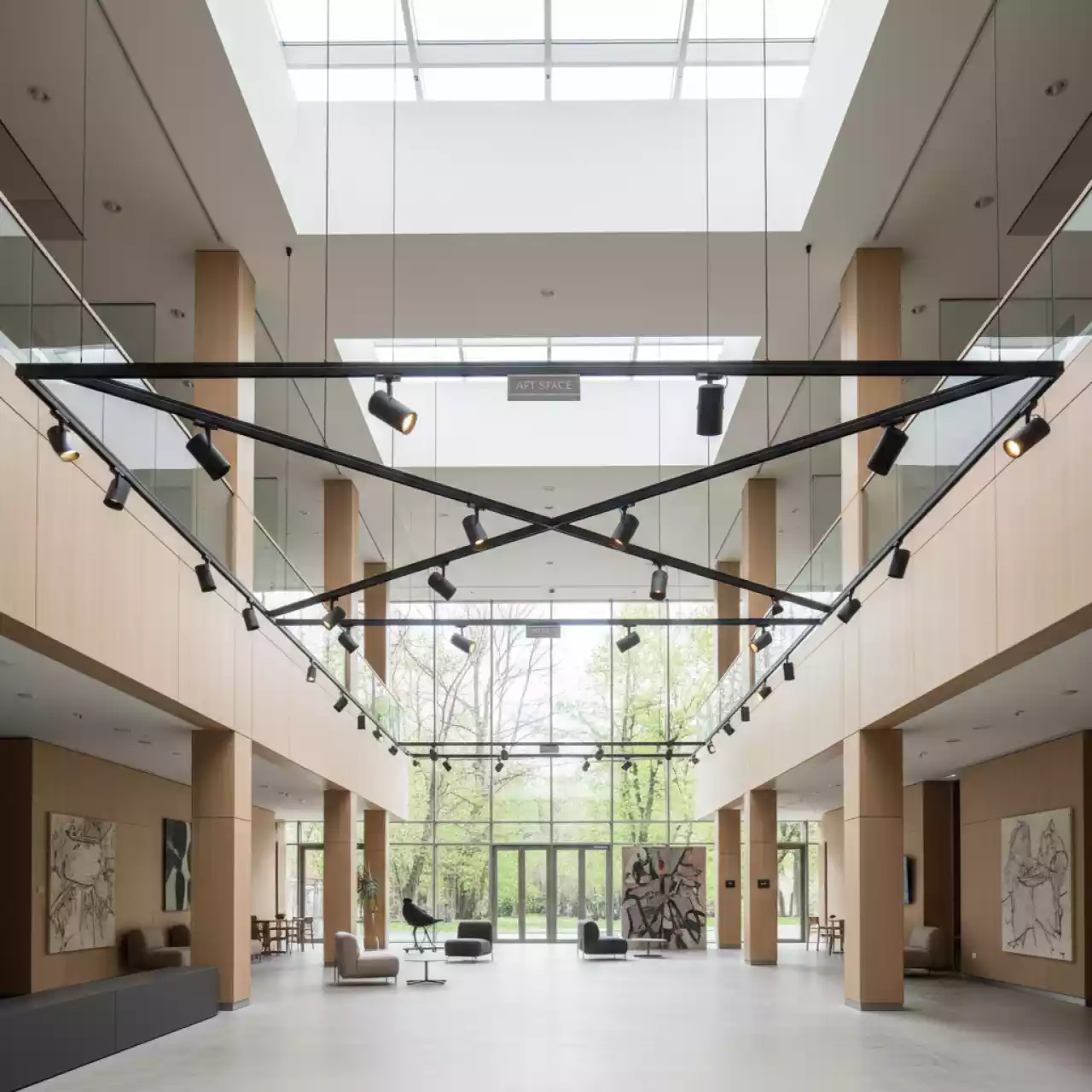 Аренда Система рельсовая Black Sensor BS SCHOOL 86 Premium в санатории «Металлург» — ART SPACE