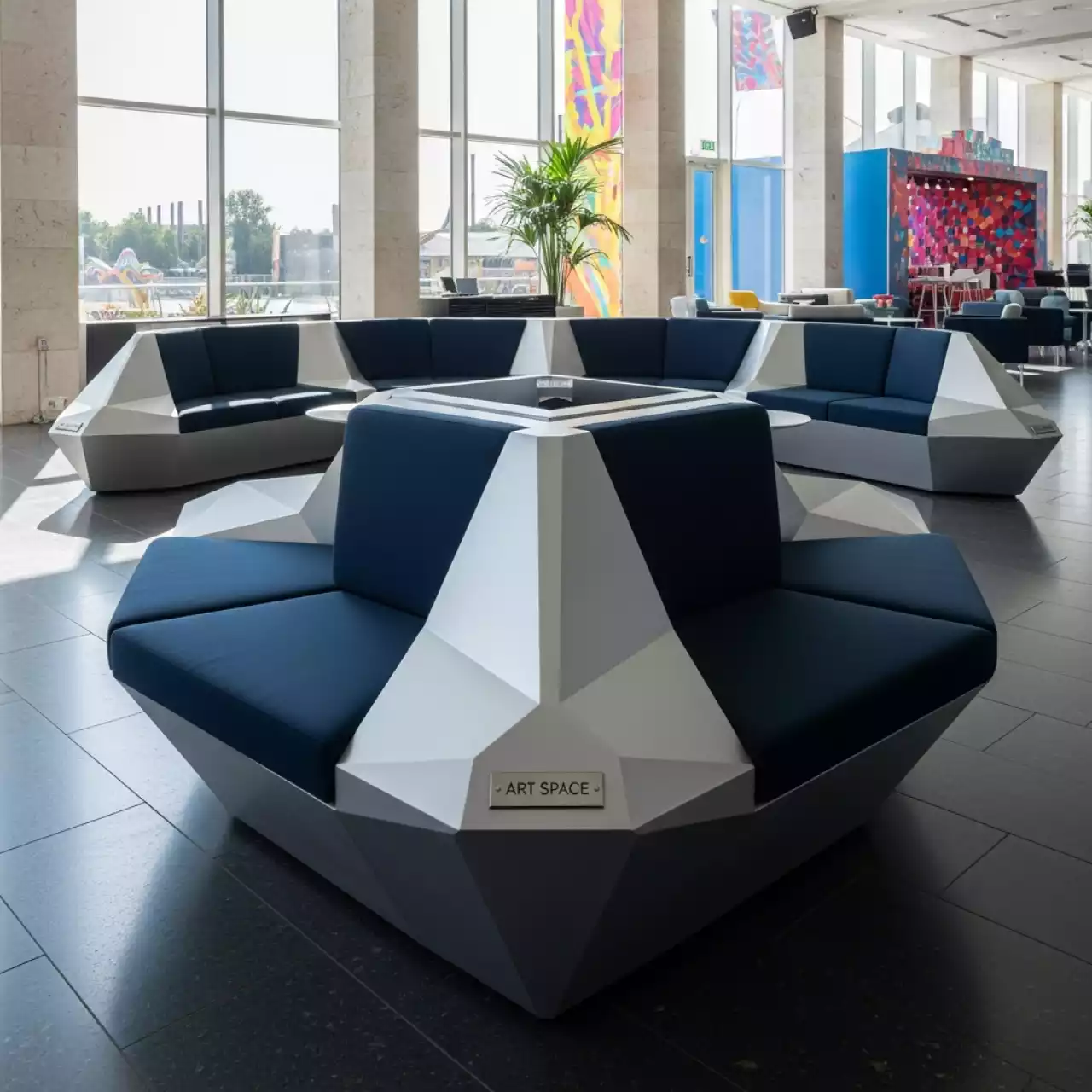 Аренда Система сидений Kuadra XL в Novotel Resort — ART SPACE