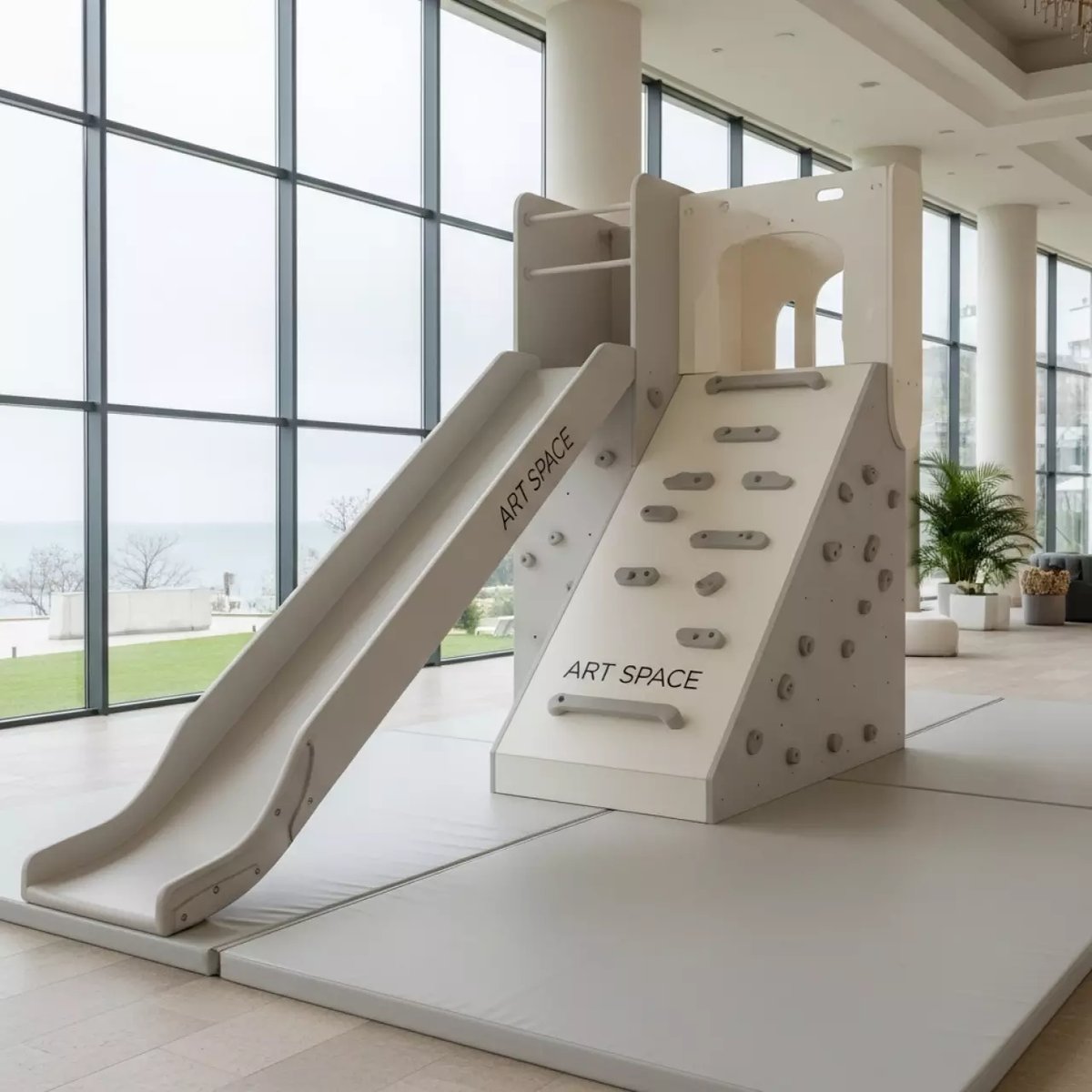 Аренда Скалодром аттракцион горка в Swissôtel Resort Sochi Kamelia — ART SPACE