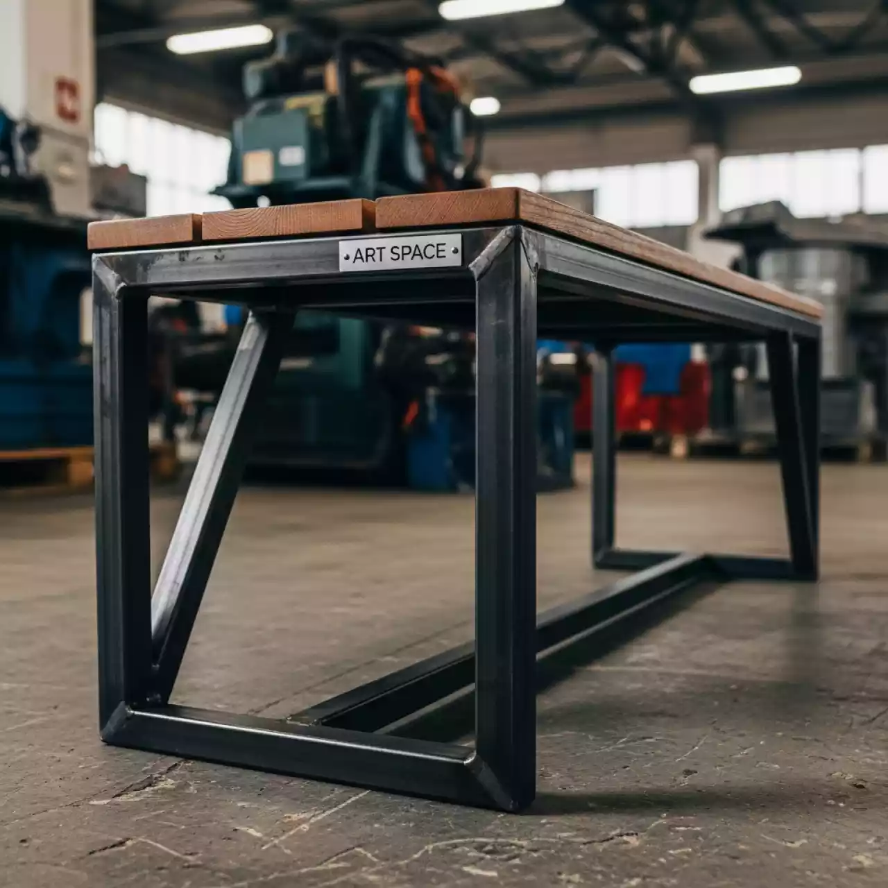 Аренда Скамейка металлическая Rio Bench в ОКЦ «Галактика» — ART SPACE