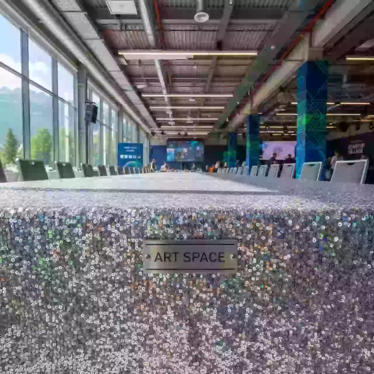 Аренда Скатерть банкетная из серебряных пайеток в Radisson Hotel Rosa Khutor — ART SPACE