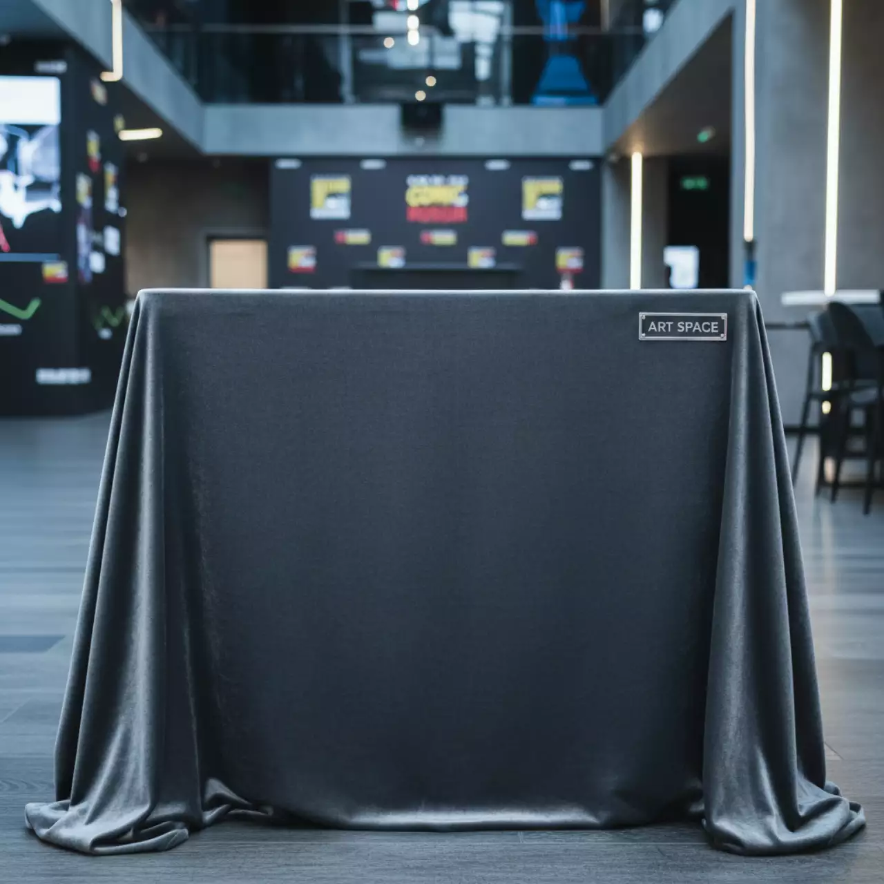 Аренда Скатерть бархатная серо голубая на прямоугольный стол в отеле «Богатырь» — ART SPACE