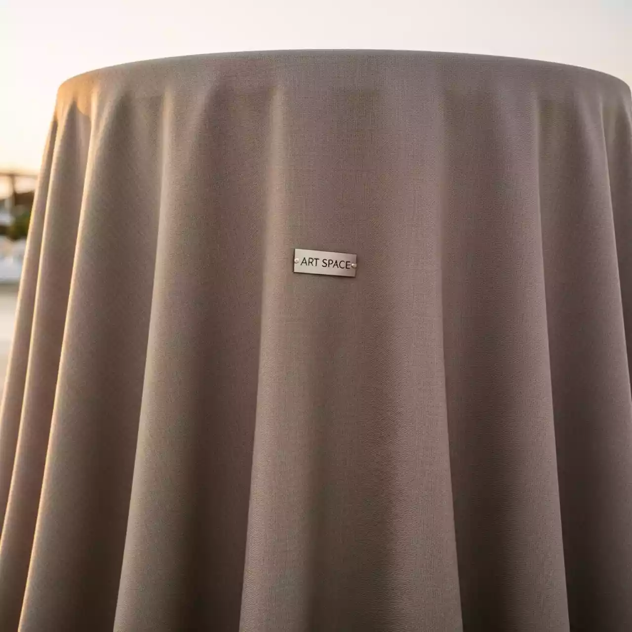 Аренда Скатерть круглая 3,3 м бежевая Профлайн в пляжном комплексе VinoGrad — ART SPACE