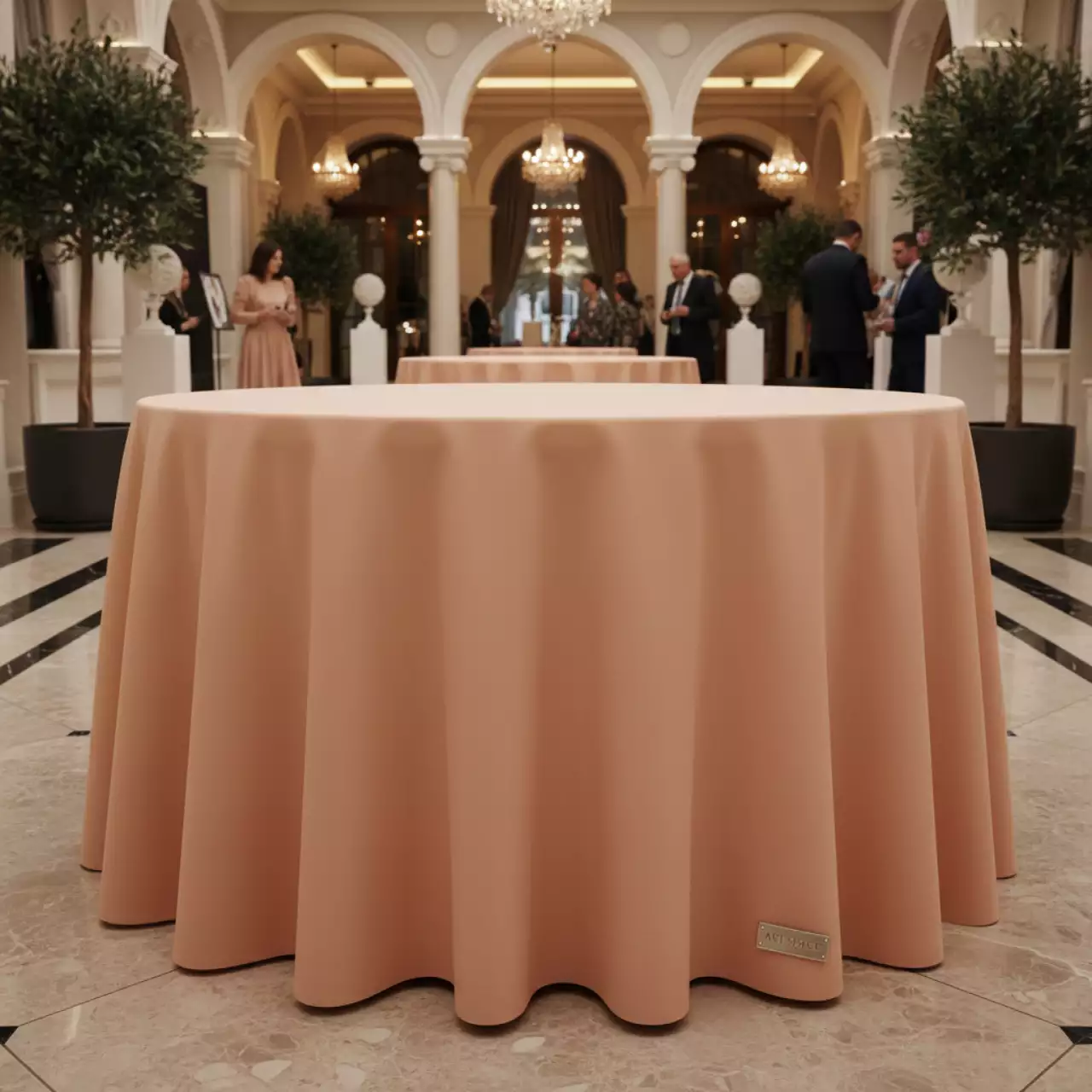 Аренда Скатерть круглая диаметр 3,15 м персиковая в ресторане «Sanremo» — ART SPACE