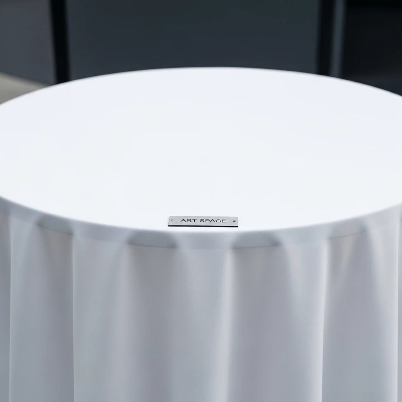 Аренда Скатерть круглая Габардин белая 2200 мм на Медальной площади — ART SPACE