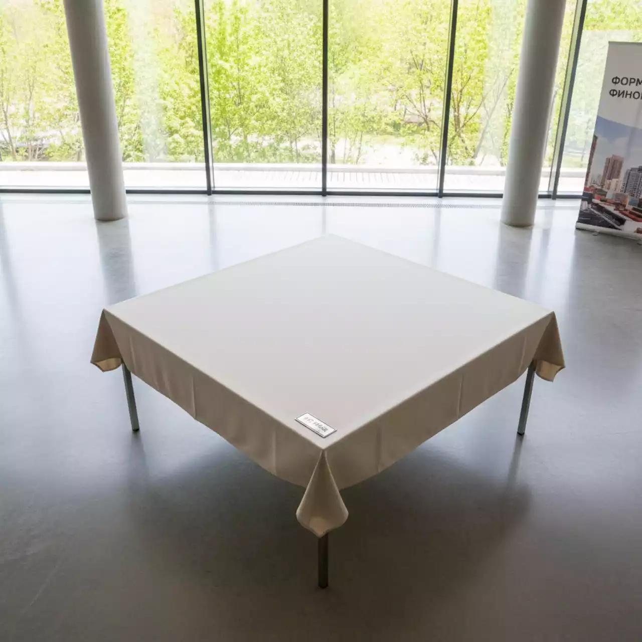 Аренда Скатерть квадратная Габардин светло бежевая 1500x1500 мм в Karat Resort — ART SPACE