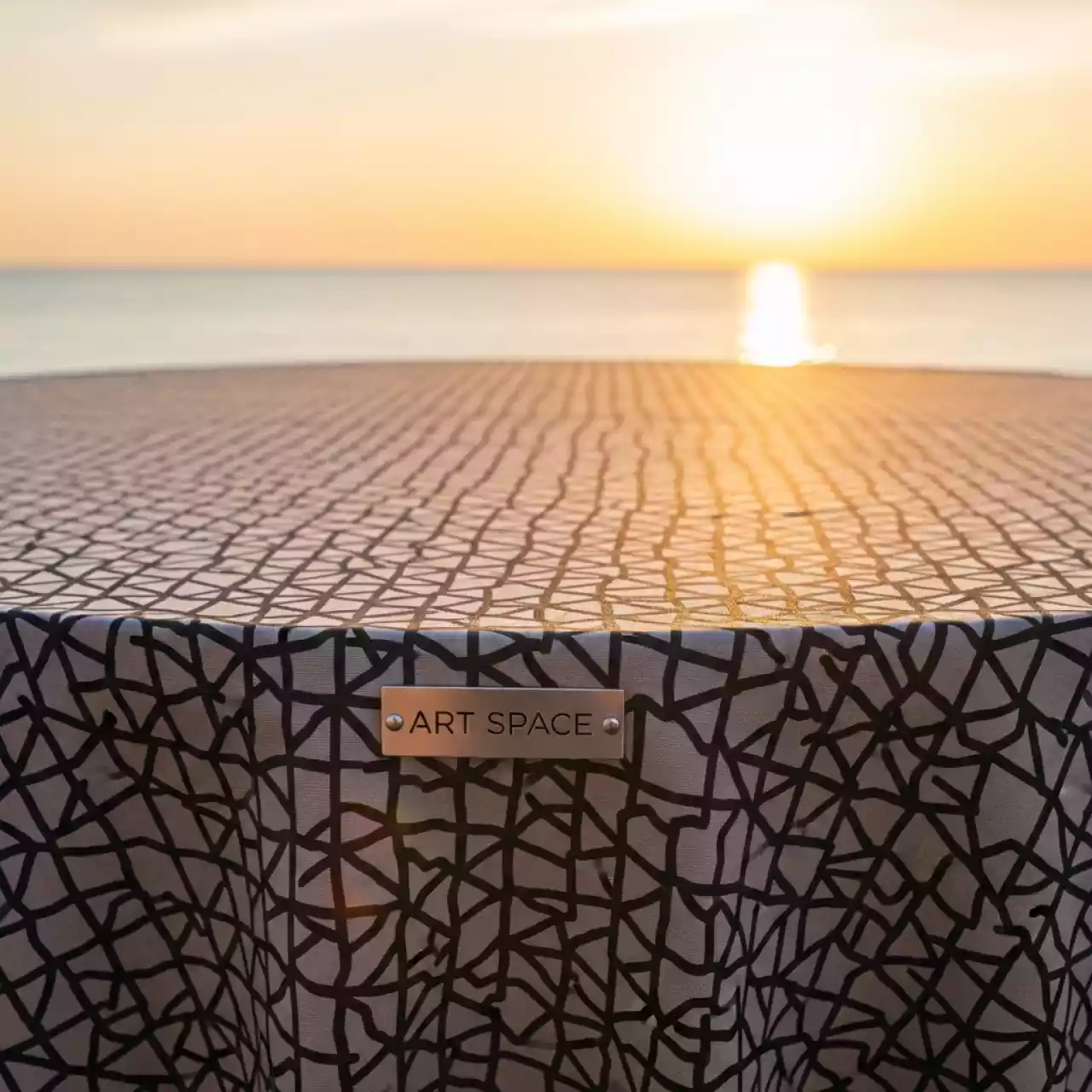 Аренда Скатерть КВИНТА круглая принтованная 806 на пляже «Ривьера» — ART SPACE