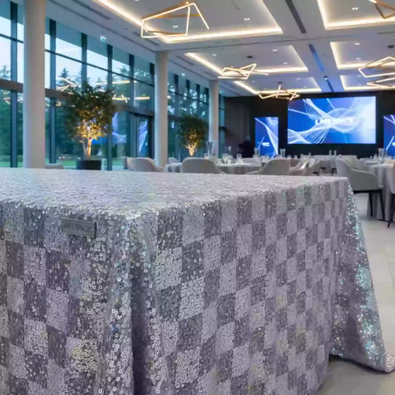 Аренда Скатерть пайетка рисунок шашка серебряная в санатории «Металлург» — ART SPACE