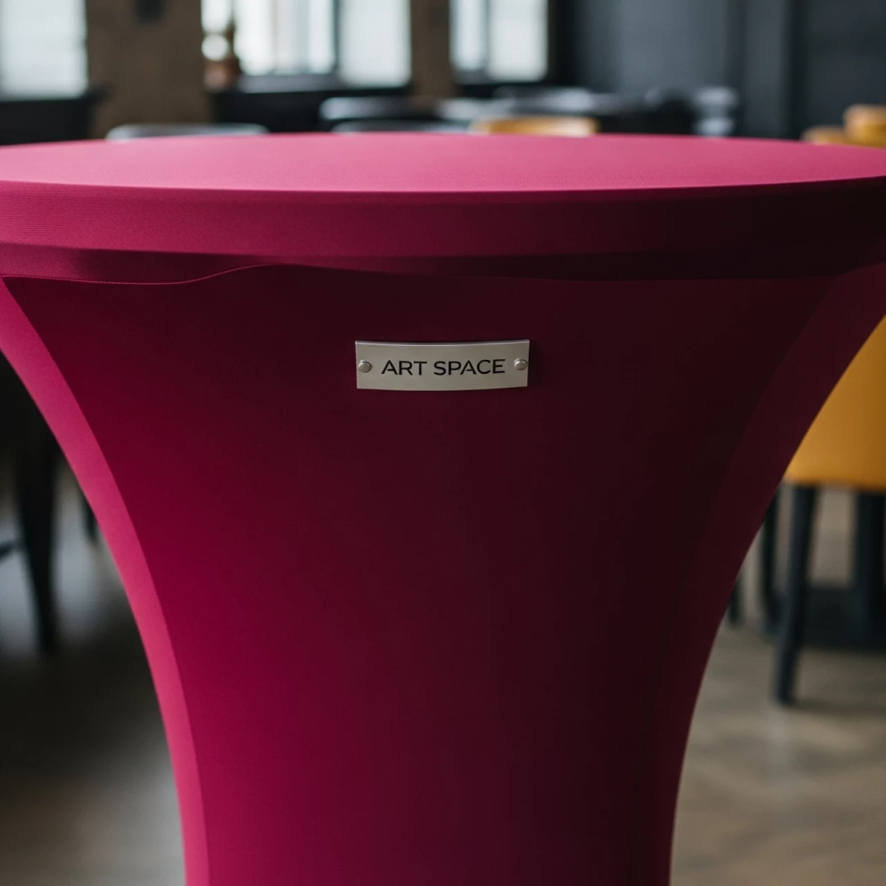 Аренда Скатерть стрейч бордовая для коктейльного стола D78 в ресторане «La Terrazza» — ART SPACE