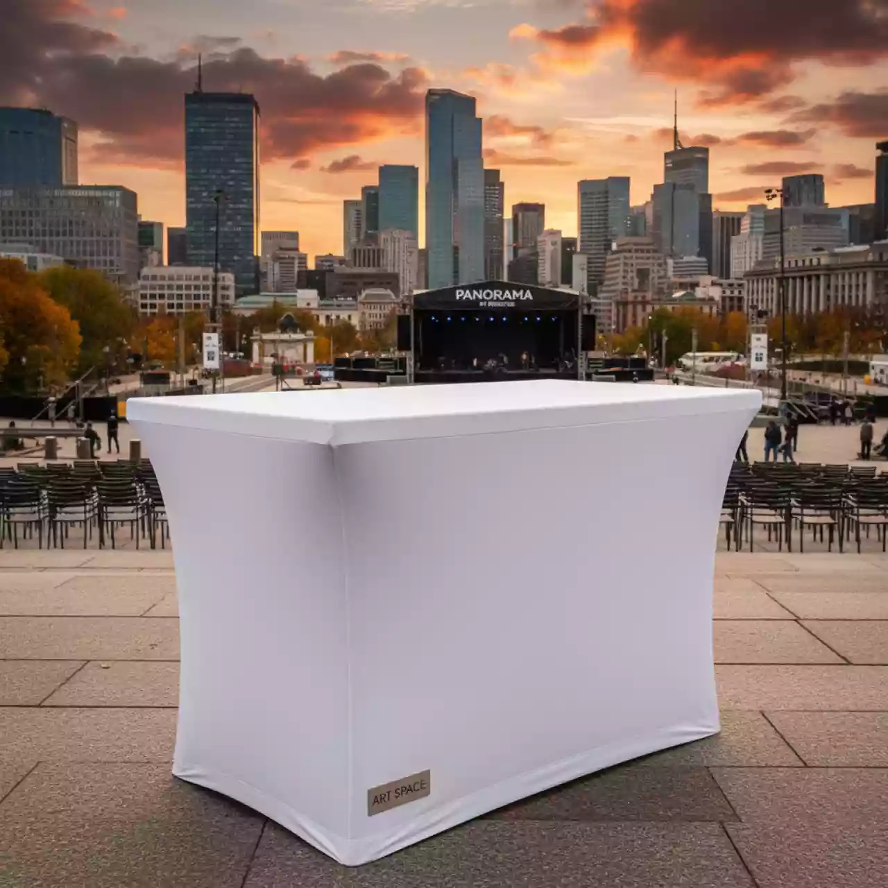 Аренда Скатерть стрейч текстиль для прямоугольного стола белая 180х75 см в Panorama by Mercure — ART SPACE