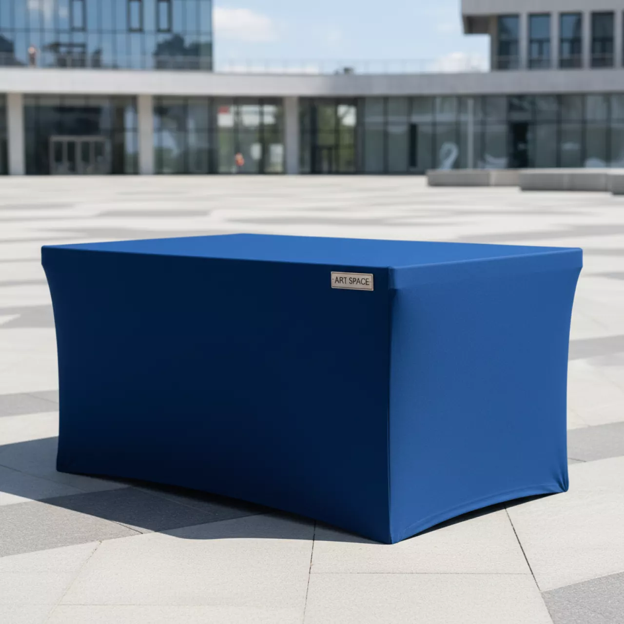 Аренда Скатерть стрейч текстиль для прямоугольного стола синяя 180х75 см на Медальной площади — ART SPACE