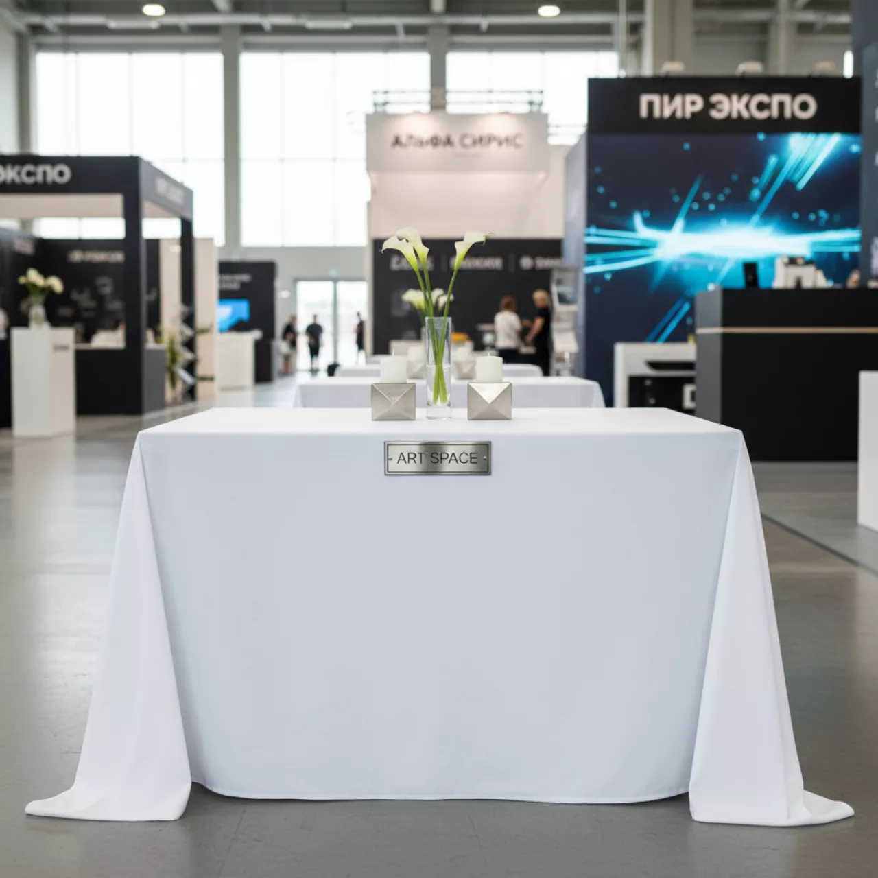 Аренда Скатерть стрейч текстиль на стол белая 120х80 см в Alpha Sirius — ART SPACE