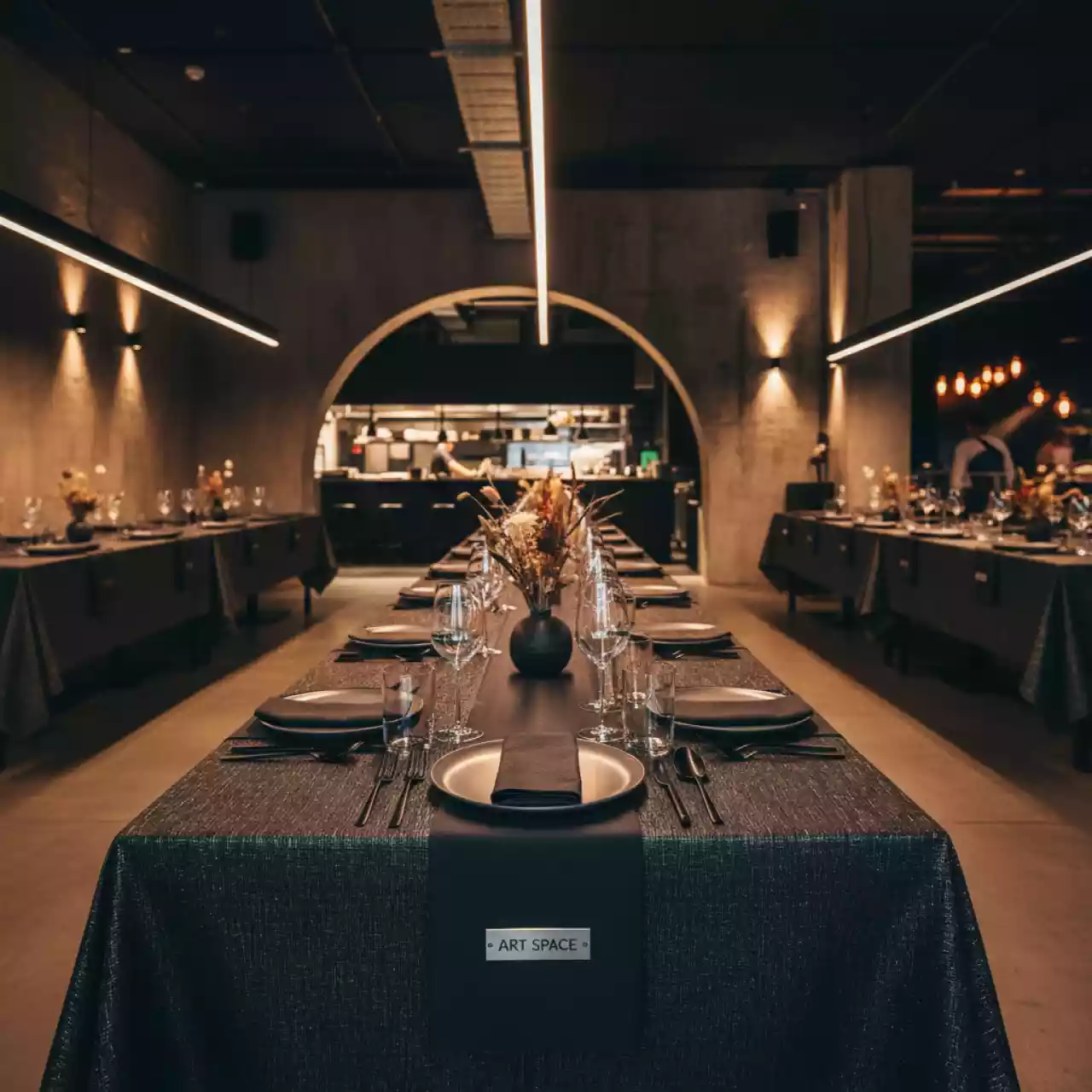 Аренда Скатерти банкетные для мероприятия в ресторане «Баран-Рапан» — ART SPACE