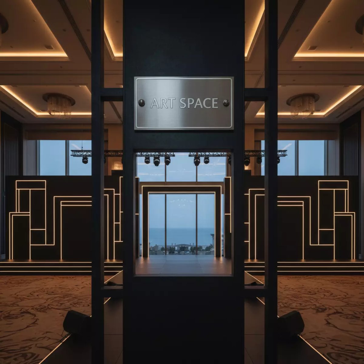 Аренда Спектрум матовый темный моно в отеле Hyatt Regency Sochi — ART SPACE