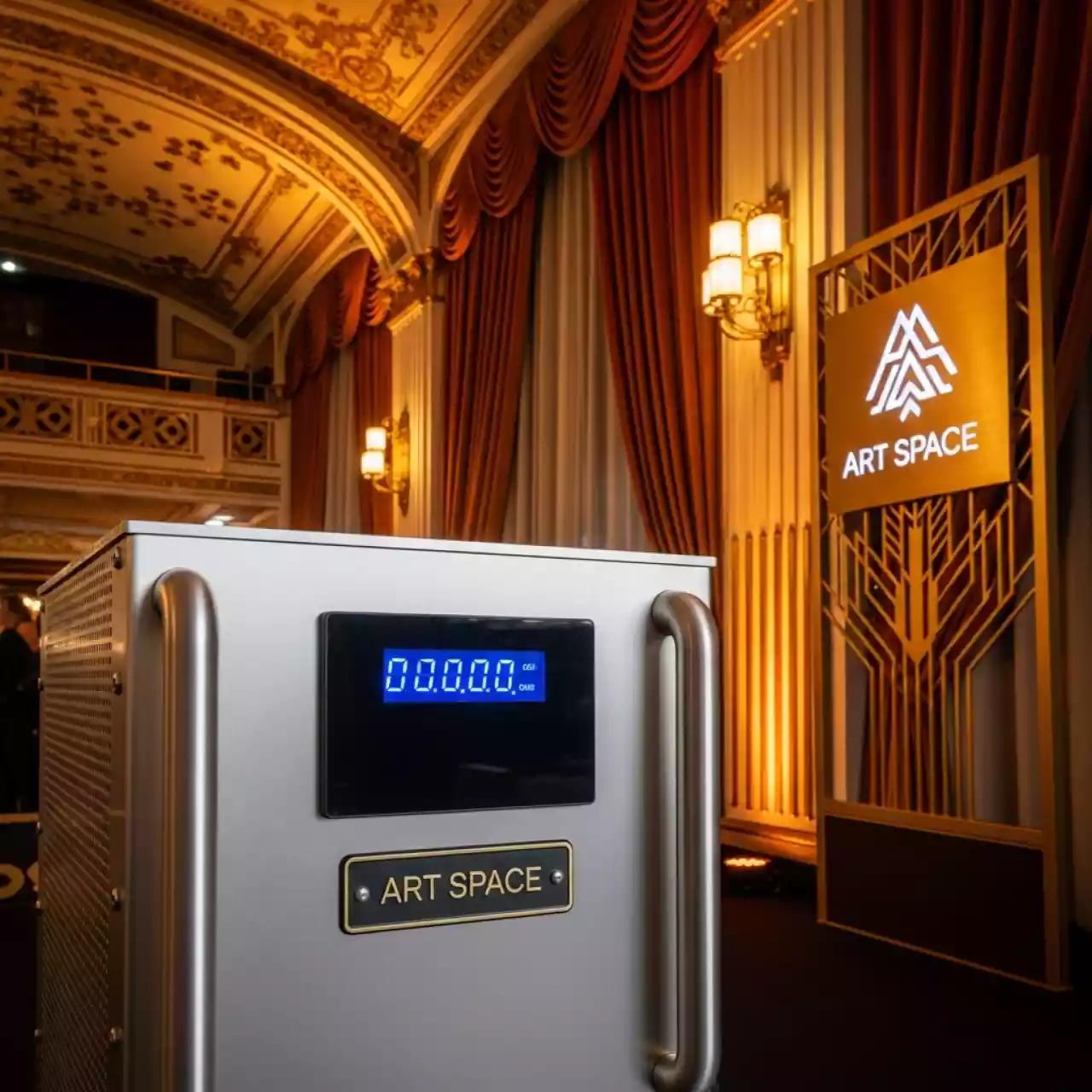 Аренда Стабилизатор напряжения Ресанта АСН 30000 1 ЭМ в ресторане «Плакучая Ива» — ART SPACE