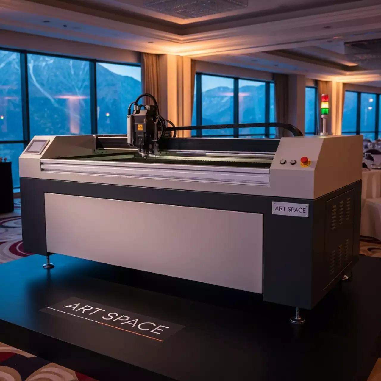 Аренда Станок для лазерной резки металлических труб Linzlaser ML6M 3000W в Поляна 1389 Отель и Спа — ART SPACE