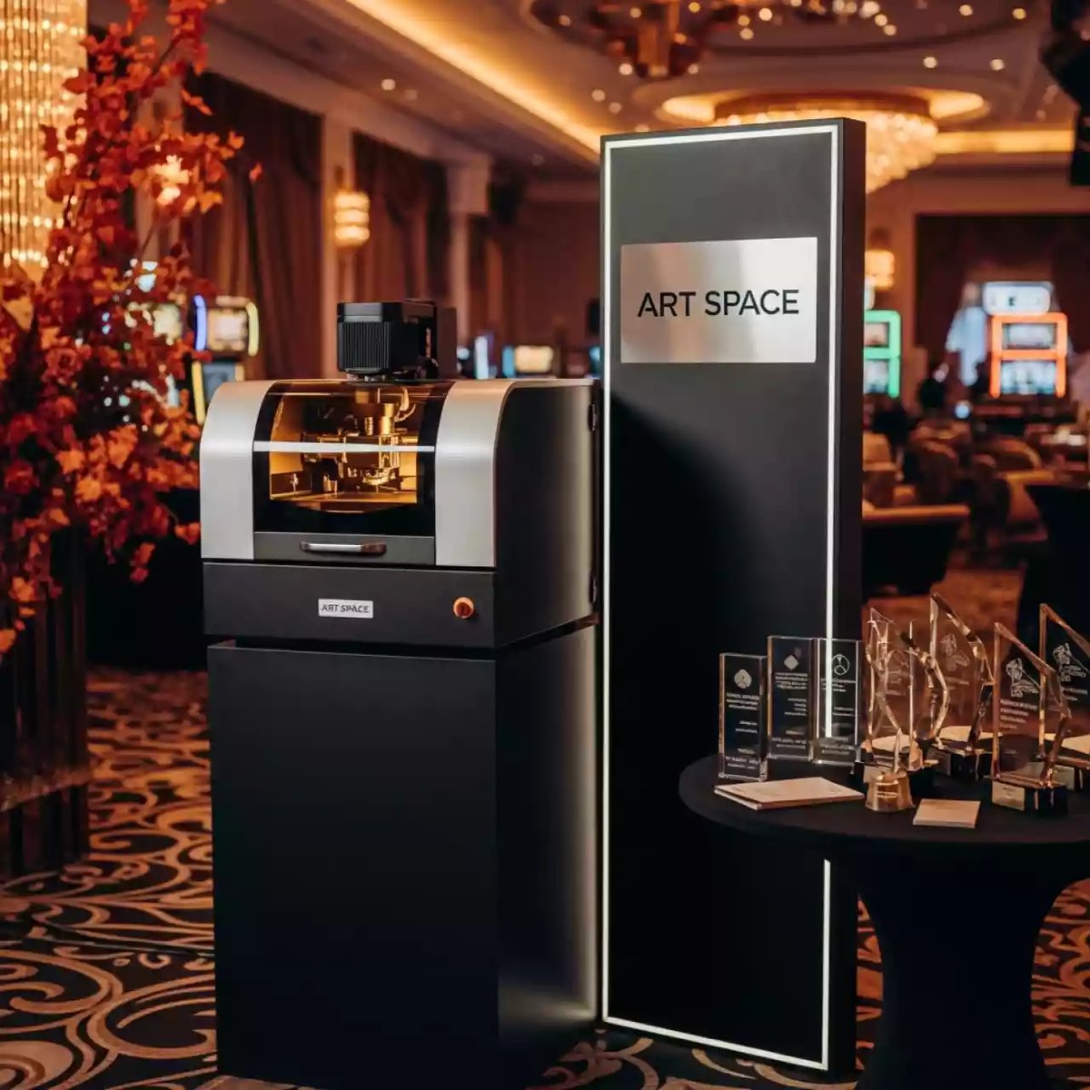 Аренда Станок гравировальный лазерный Roland LV 180 в казино «Сочи» — ART SPACE