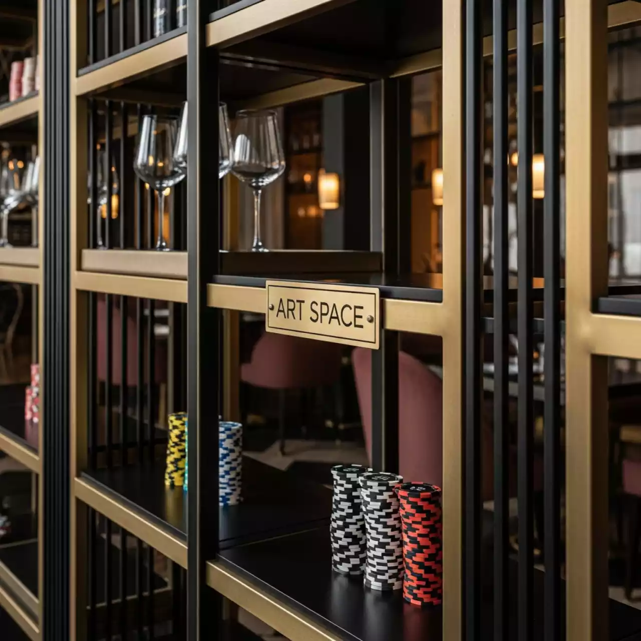 Аренда Стеллаж металлический в ресторане «La Terrazza» — ART SPACE