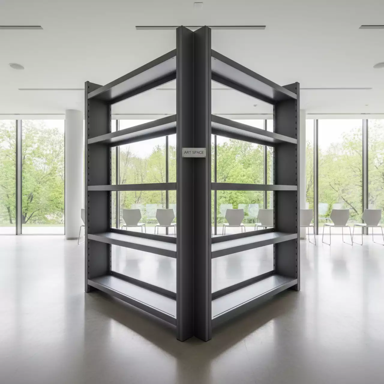 Аренда Стеллаж усиленный с дополнительной стойкой в Courtyard by Marriott Sochi — ART SPACE