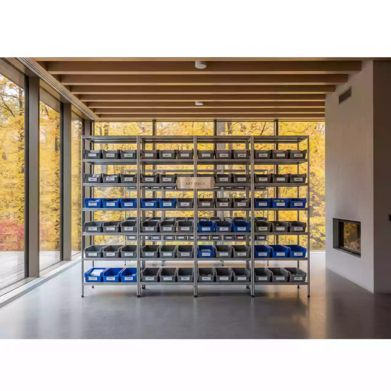 Аренда Стеллажи металлические с контейнерами в санатории «Черноморье» — ART SPACE