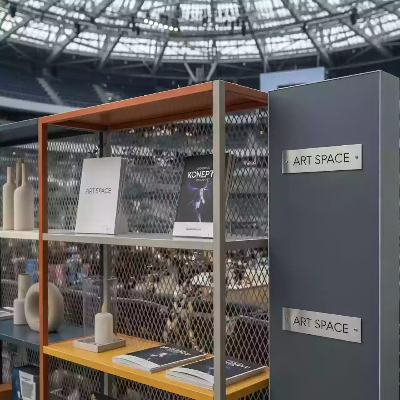 Аренда Стеллажи сетчатые металлические в Керлинговом центре «Ледяной куб» — ART SPACE