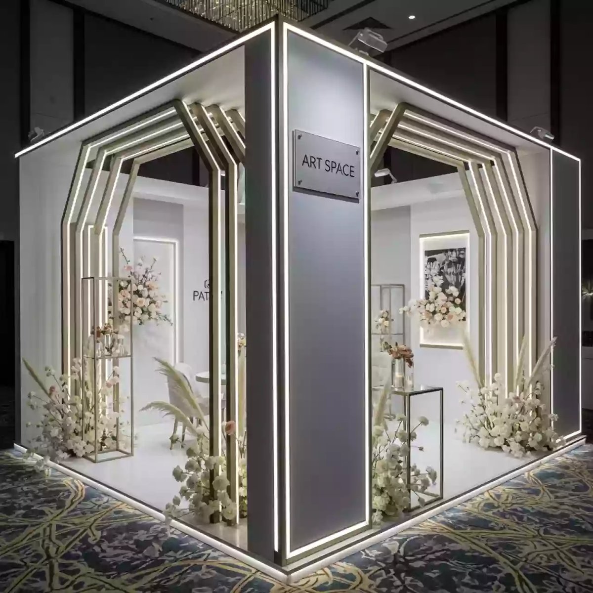 Аренда Стенд на выставку Design District DAA Aura of Bohemia в Mercure Сочи Центр — ART SPACE