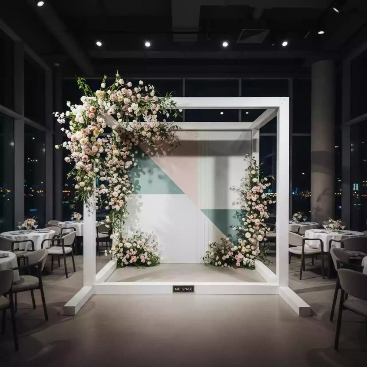 Аренда Стенд объемный брус 2.4х2.4 м в ресторане «Магадан» — ART SPACE