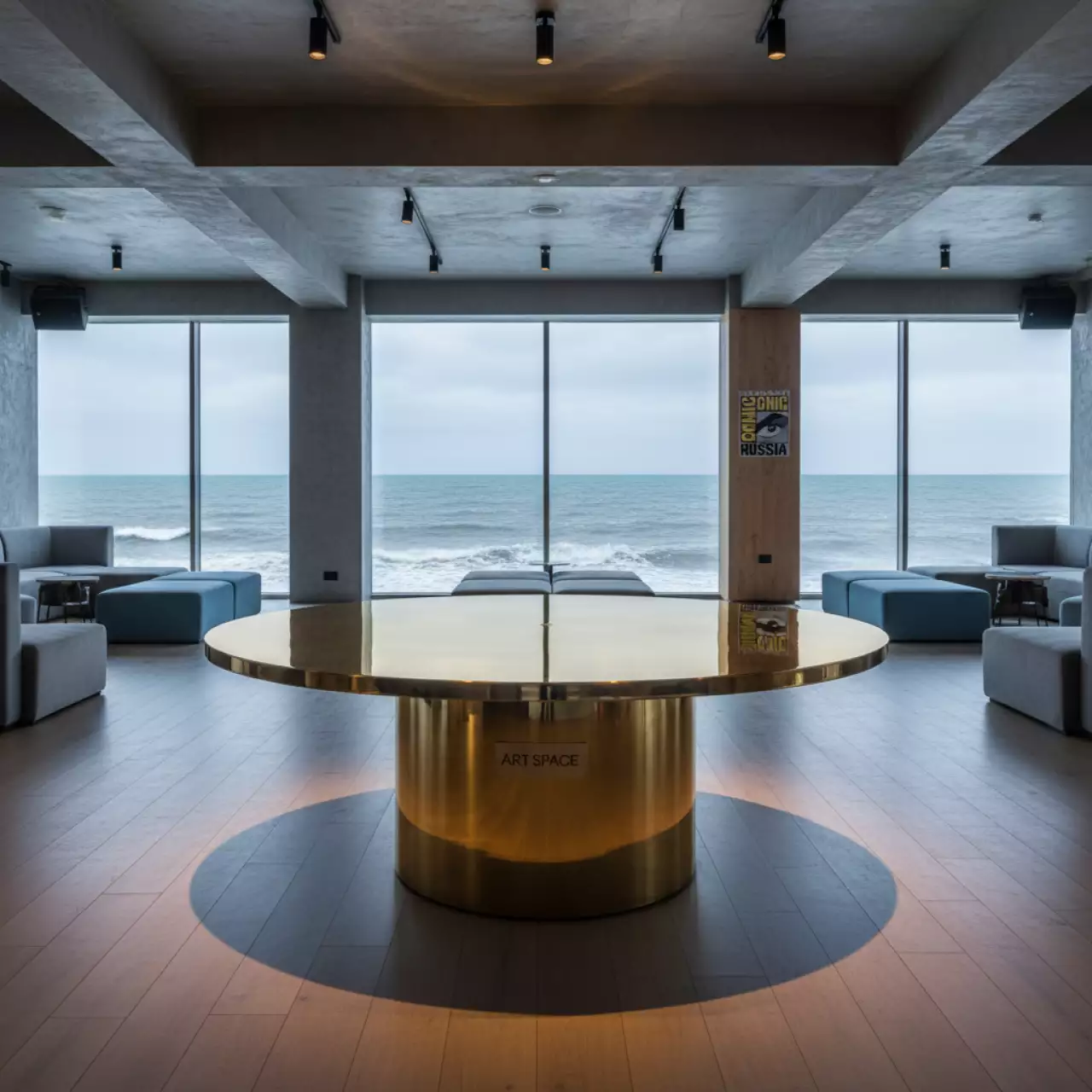 Аренда Стол аскольд D 180 золото на пляжных клубах Хосты — ART SPACE