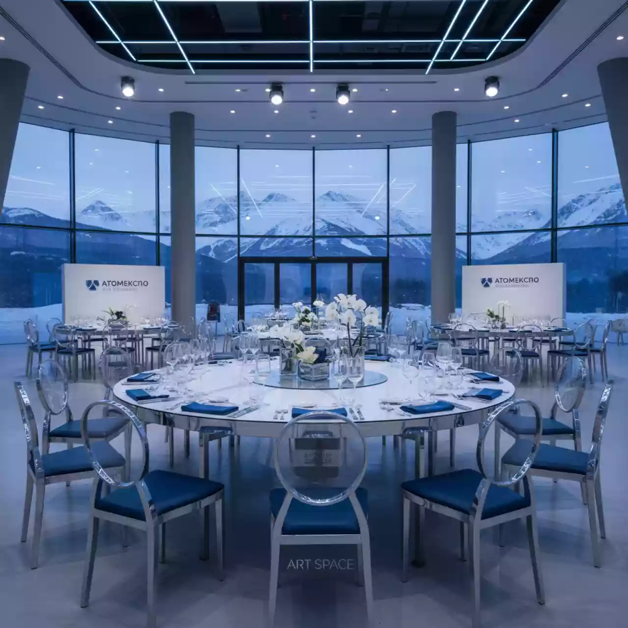 Аренда Стол банкетный Лидер 180 см в ОКЦ «Галактика» — ART SPACE