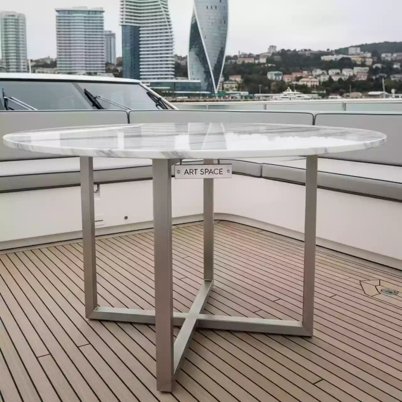 Аренда Стол банкетный Redmond white gold мрамор на VIP теплоходе (Морпорт Сочи) — ART SPACE