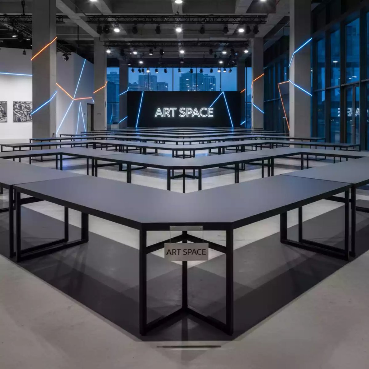 Аренда Стол банкетный складной прямоугольный 150х80 см в Delta Sirius — ART SPACE