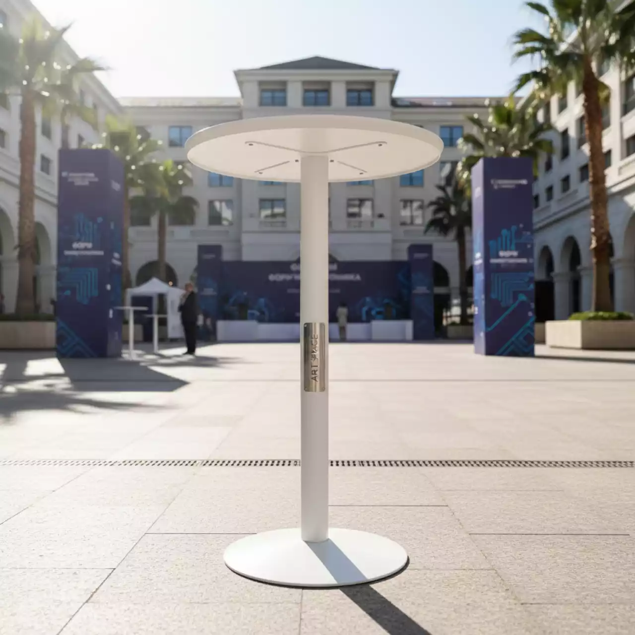 Аренда Стол барный белый круглый 02 076WT H 103 см в Courtyard by Marriott Sochi — ART SPACE