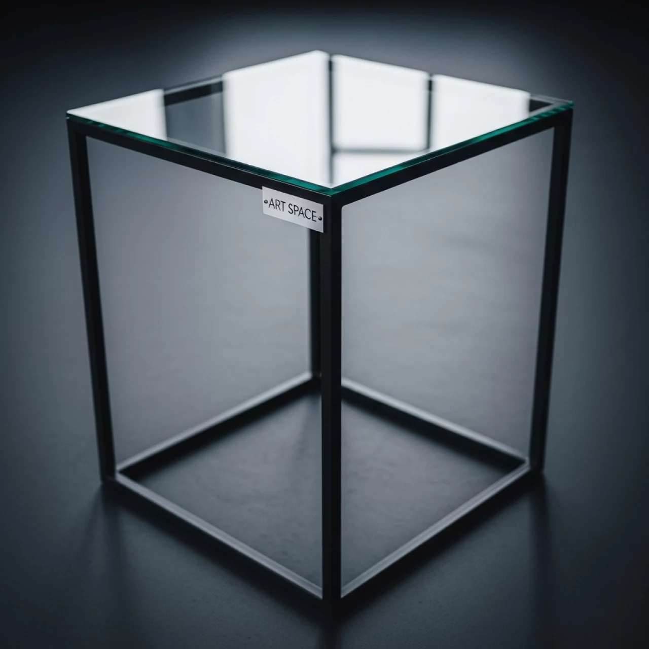 Аренда Стол барный Cube Black столешница стекло в отеле «Богатырь» — ART SPACE