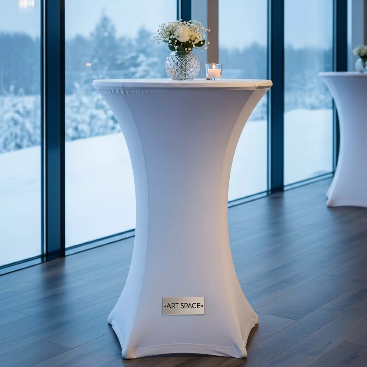 Аренда Стол барный коктейльный круглый 70х105 см с белой стрейч скатертью в Alpha Sirius — ART SPACE