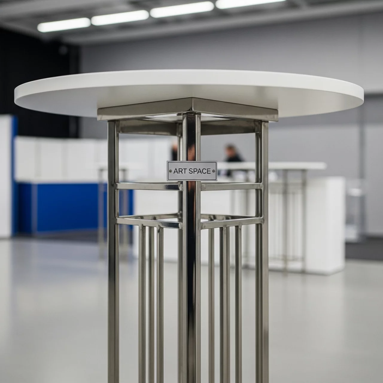 Аренда Стол барный Лаконичность с белой столешницей в Керлинговом центре «Ледяной куб» — ART SPACE