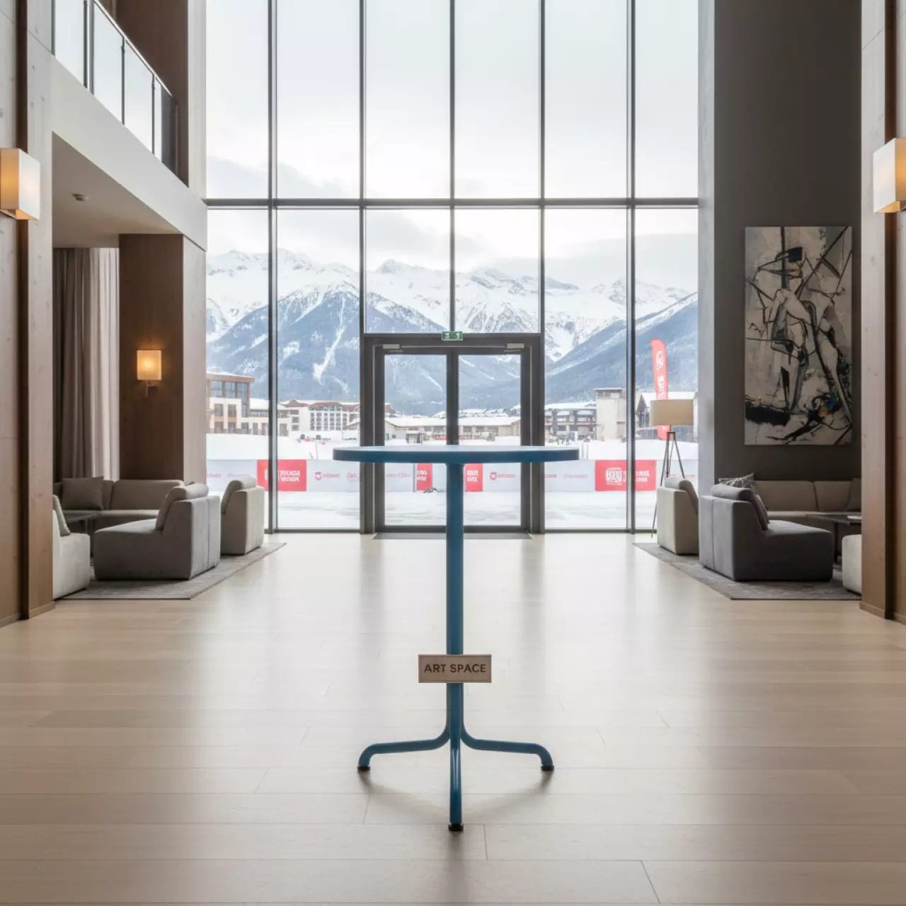 Аренда Стол барный складной Sky Folding синий диаметр 600 мм в Sochi Marriott Krasnaya Polyana — ART SPACE