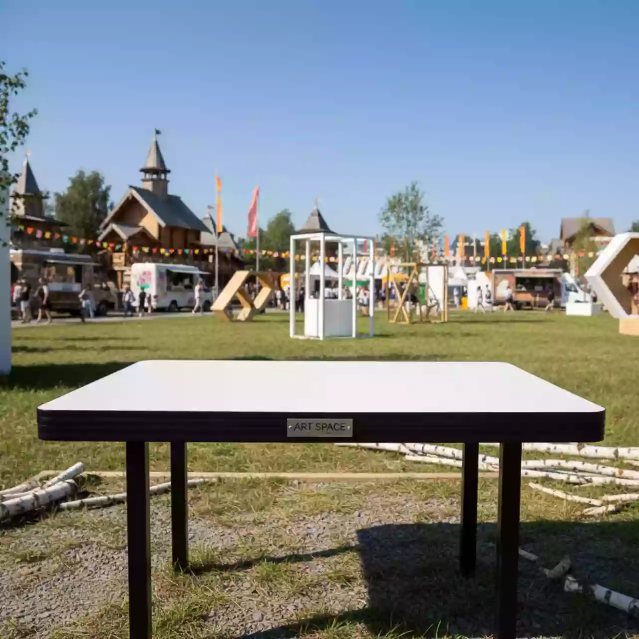 Аренда Стол белый черный кромка ПВХ Лидер 2 1800х900 в этно-парке «Моя Россия» — ART SPACE